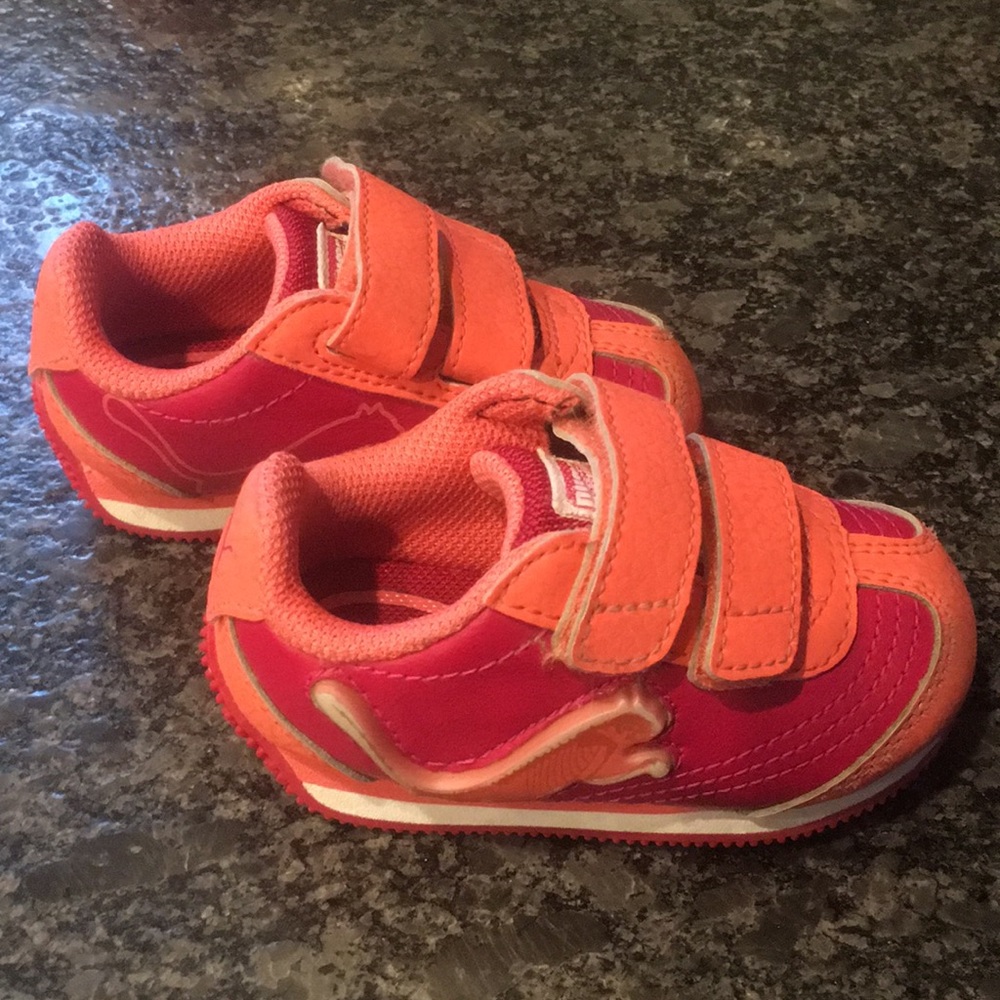 Puma light up toddler sneakers